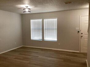 5425 Shiver Rd in Fort Worth, TX - Building Photo - Building Photo