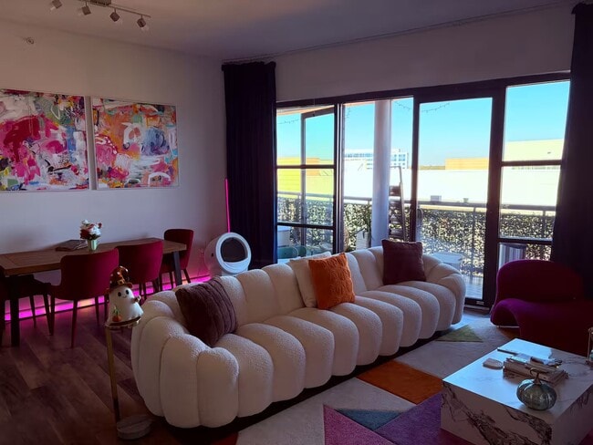 11601 Century Oaks Terrace, Unit 4202