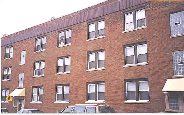 234-240 W 57th St in Chicago, IL - Building Photo