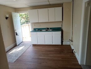 135 Everett St, Unit Upper in Toledo, OH - Building Photo - Building Photo