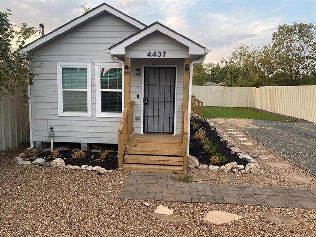 4407 Cline St in Houston, TX - Building Photo - Building Photo