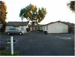 864 Wayside Dr in Turlock, CA - Building Photo - Building Photo