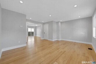 20 Bouton St in Norwalk, CT - Building Photo - Building Photo