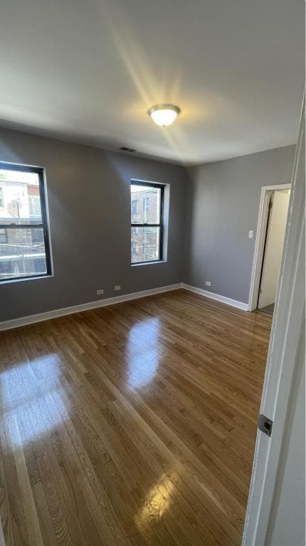 1942 E 74th St in Chicago, IL - Building Photo - Building Photo