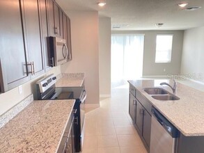 34756 Telluride Ln in Zephyrhills, FL - Building Photo - Building Photo