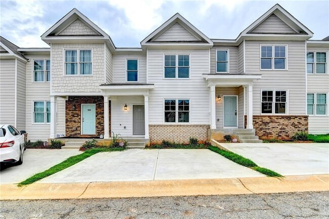 2798 Laurel Ridge Cir