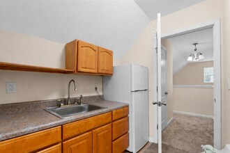 16 Castello Ave in Savannah, GA - Building Photo - Building Photo