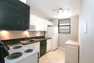 3545 S Ocean Blvd in South Palm Beach, FL - Building Photo - Building Photo