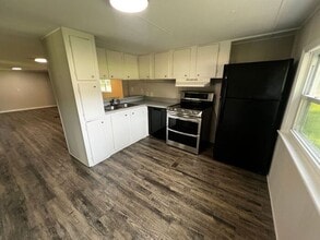 223 Rosalee Dr in Piedmont, SC - Building Photo - Building Photo