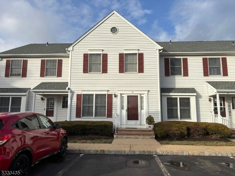 14 Giles Biondi Ct in Bound Brook, NJ - Building Photo