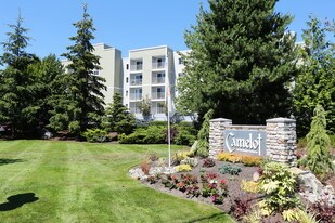 Camelot Apartment Homes in Everett, WA - Building Photo