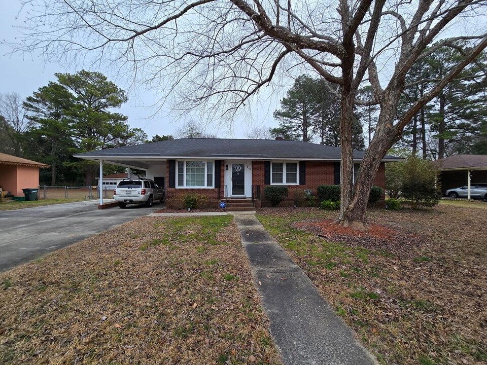 413 Robbins Ave in Sumter, SC - Building Photo