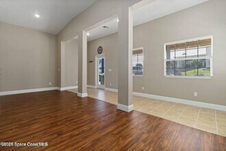 1280 US-1 in Malabar, FL - Foto de edificio - Building Photo