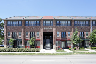 Madison Flats in Des Moines, IA - Foto de edificio - Building Photo