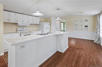 2416 Bonito Dr in Lake Charles, LA - Building Photo - Building Photo