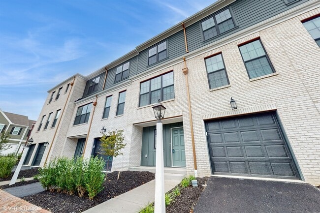 property at 314 E Lake St