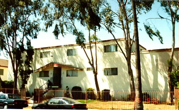 1035 W 92nd St in Los Angeles, CA - Building Photo - Building Photo