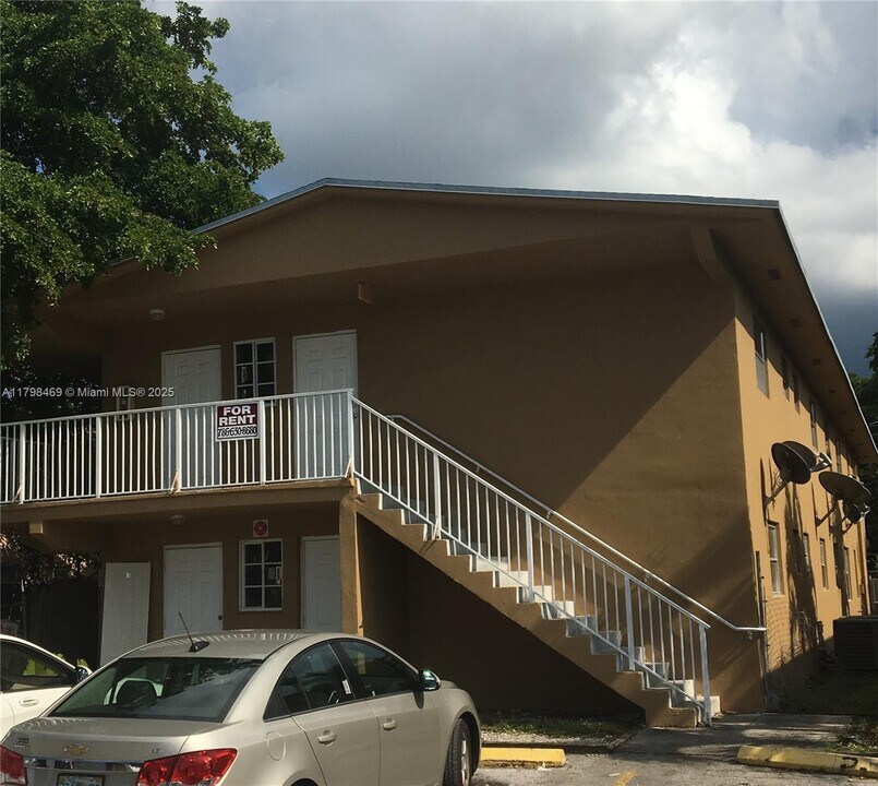 1516 SW 5th Pl in Fort Lauderdale, FL - Building Photo