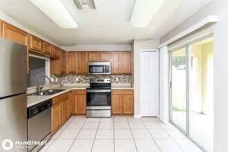 7529 Maroon Peak Dr in Ruskin, FL - Foto de edificio - Building Photo