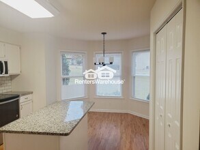 141 Red Oak Ln in Alpharetta, GA - Building Photo - Building Photo