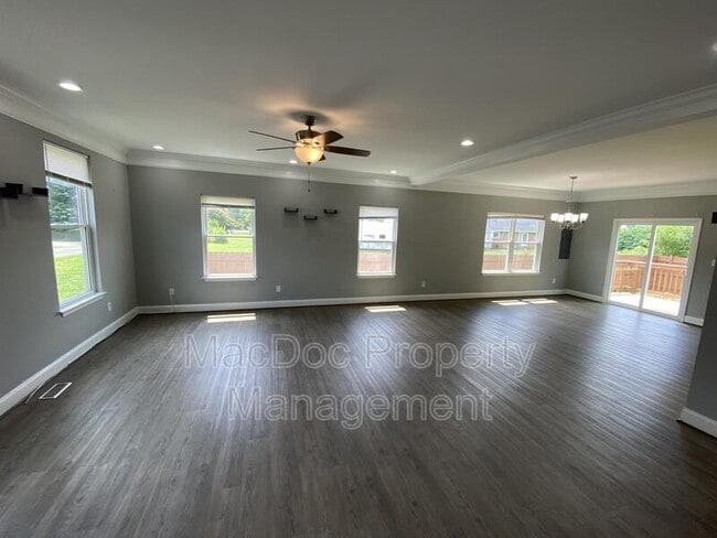 2465 24th St in Fredericksburg, VA - Building Photo - Building Photo
