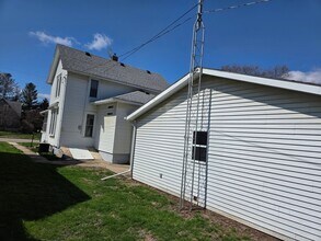 1212 1st Ave in Sterling, IL - Foto de edificio - Building Photo