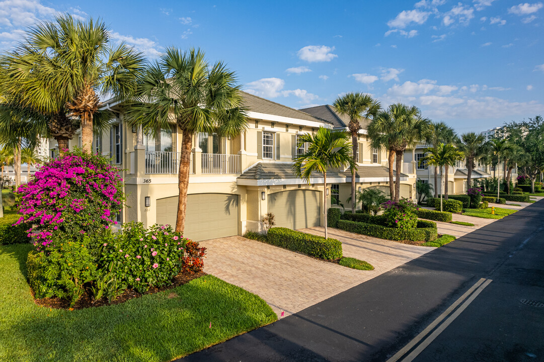 Sea Grove at the Dunes in Naples, FL - Building Photo