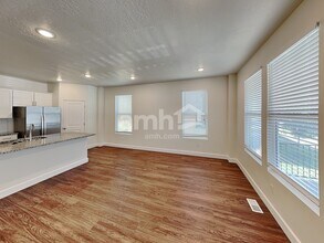 11138 S Seagrass Dr in South Jordan, UT - Building Photo - Building Photo
