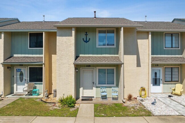 108 Linda Marie Ln in Panama City, FL - Building Photo - Building Photo