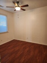 3017 Queens Gate Ct in Modesto, CA - Building Photo - Building Photo