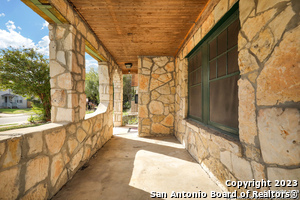 255 Natalen Ave in San Antonio, TX - Building Photo - Building Photo