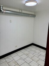 1111 N Leclaire Ave in Chicago, IL - Building Photo - Building Photo