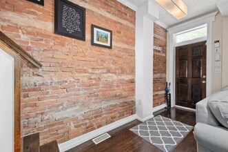42 S 19th St in Pittsburgh, PA - Building Photo - Building Photo
