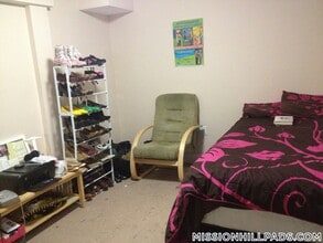 891 Huntington Ave in Boston, MA - Building Photo - Building Photo