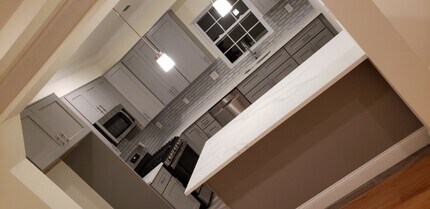 55 Hazelwood Ave-Unit -Apt 2 in Newark, NJ - Foto de edificio - Building Photo