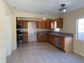 1320 3 Ranch Rd in Duarte, CA - Foto de edificio - Building Photo