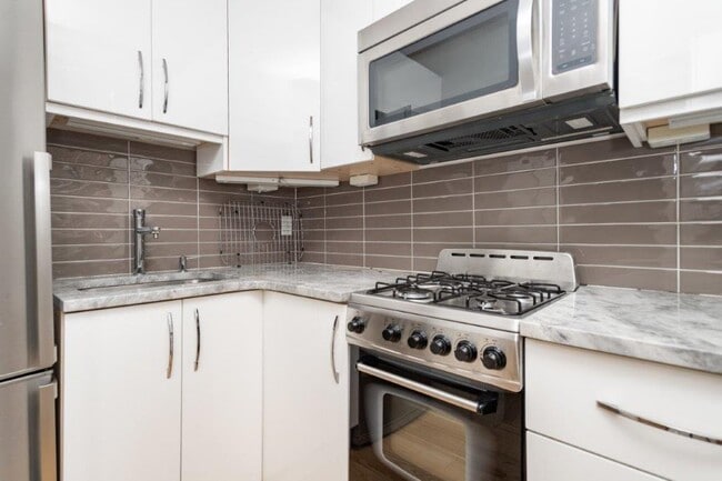 90 Myrtle St, Unit 2