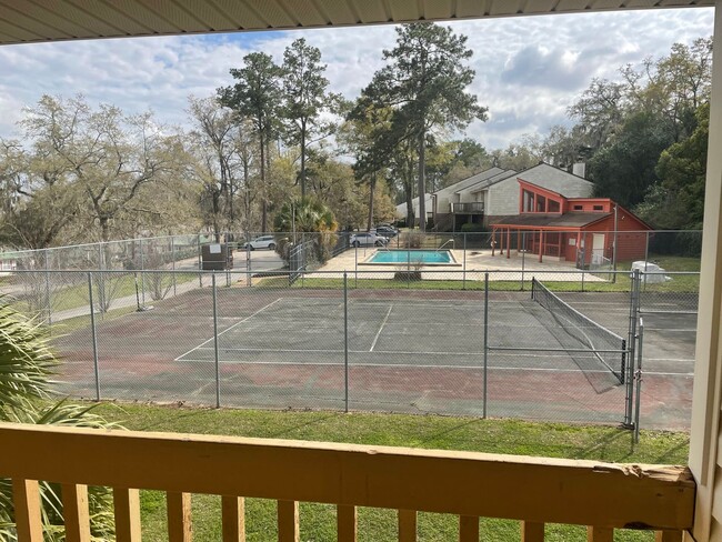 1108 Greentree Ct in Tallahassee, FL - Building Photo - Building Photo