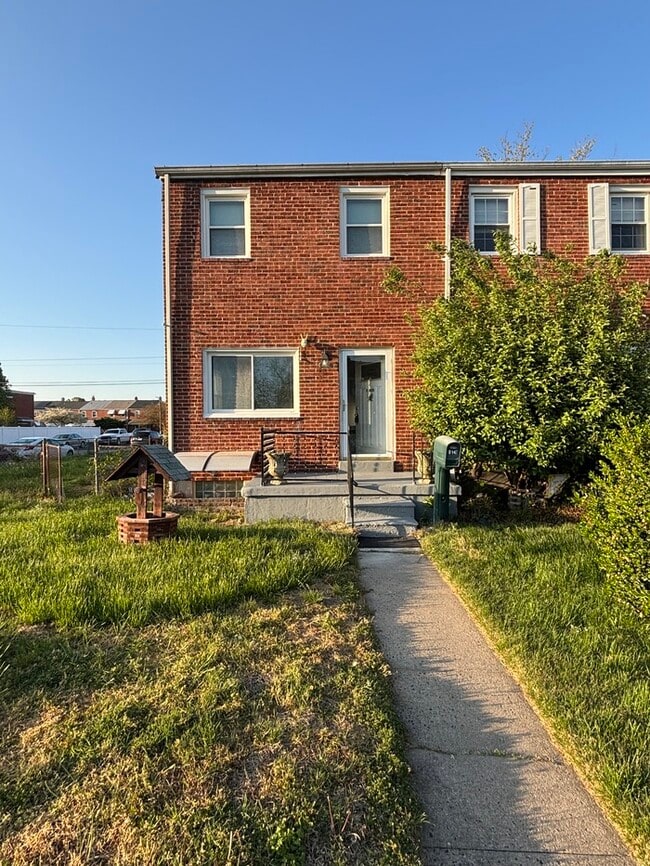 8199 Del Haven Rd in Dundalk, MD - Building Photo - Building Photo