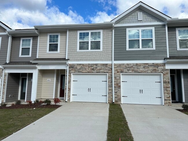 6905 Thalweg Dr in Raleigh, NC - Building Photo - Building Photo