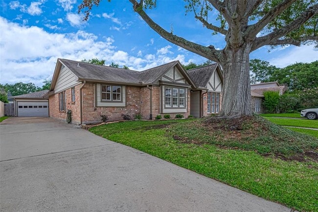 14911 Sun Harbor Dr in Houston, TX - Building Photo - Building Photo
