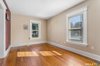 304 Fairview Ave in Hamden, CT - Building Photo - Building Photo