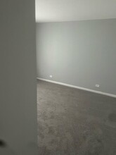 15238 Doctor M.L.K. Jr Dr-Unit -1E in Dolton, IL - Building Photo - Building Photo