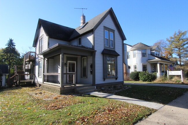 property at 19 W Crystal Lake Ave