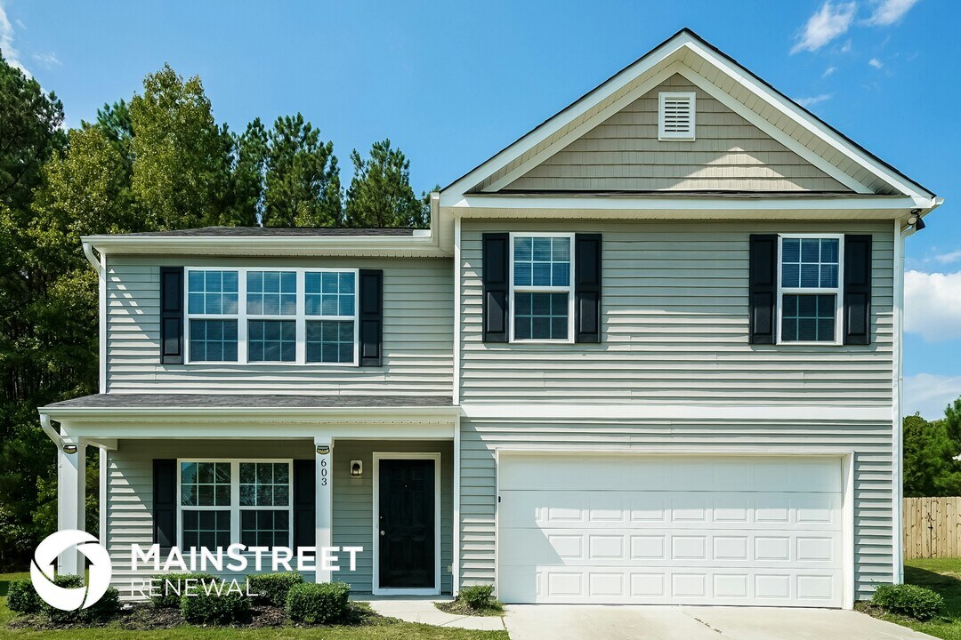 603 Quail Ct in Creedmoor, NC - Foto de edificio