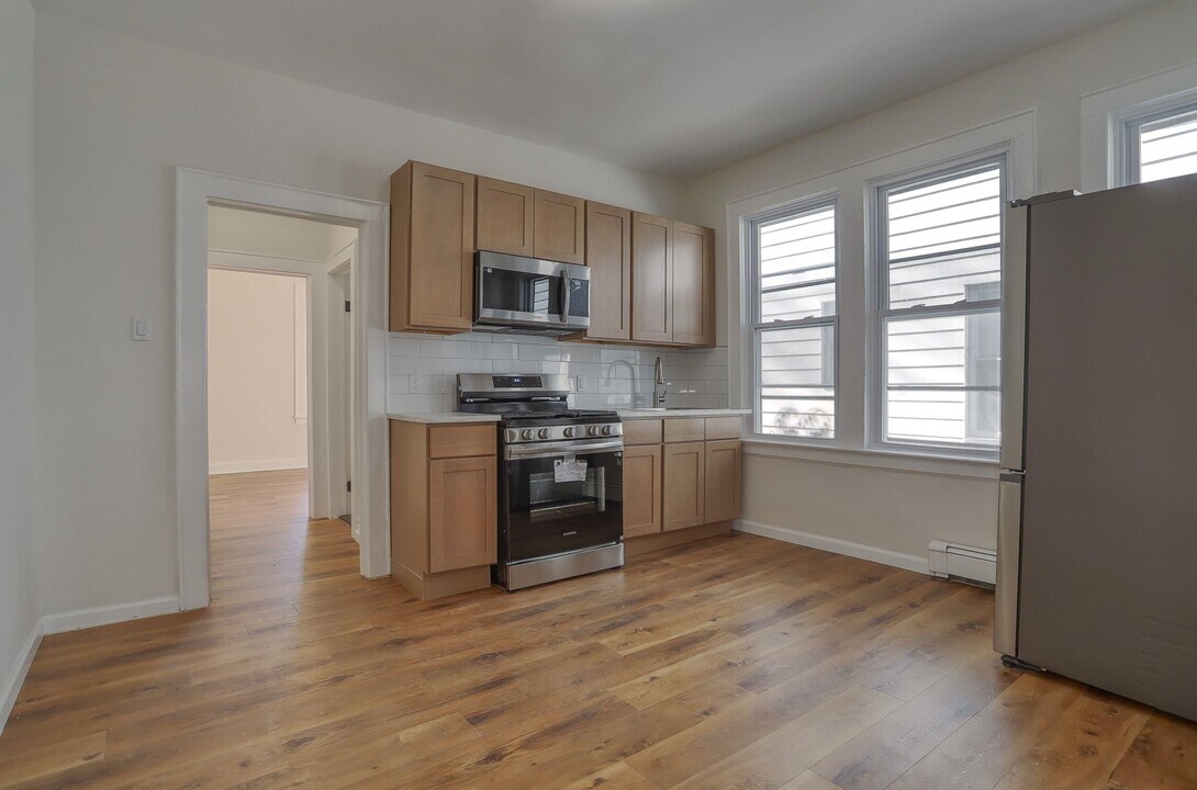 30 Nelson Pl in Maplewood, NJ - Building Photo