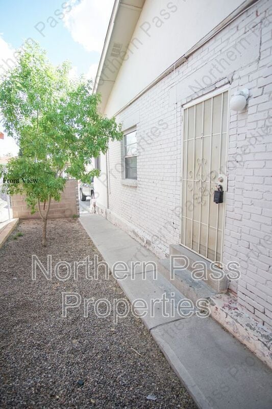 3403 Pershing Dr in El Paso, TX - Building Photo - Building Photo