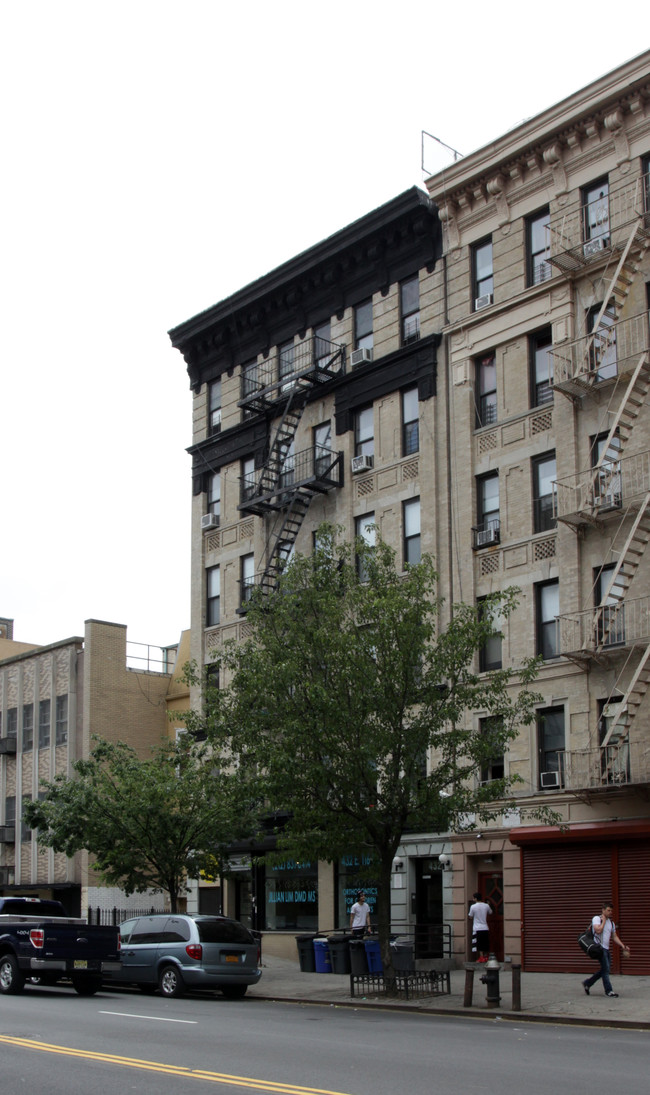 432-434 E 116th St in New York, NY - Foto de edificio - Building Photo