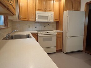 131 Jarvis Cir in Needham, MA - Building Photo - Building Photo