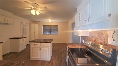 6120 N Harvard Ave in Oklahoma City, OK - Foto de edificio - Building Photo